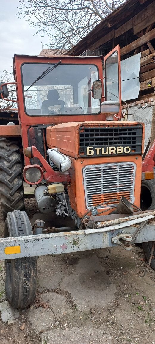 Vand Tractor u650 sau schimb