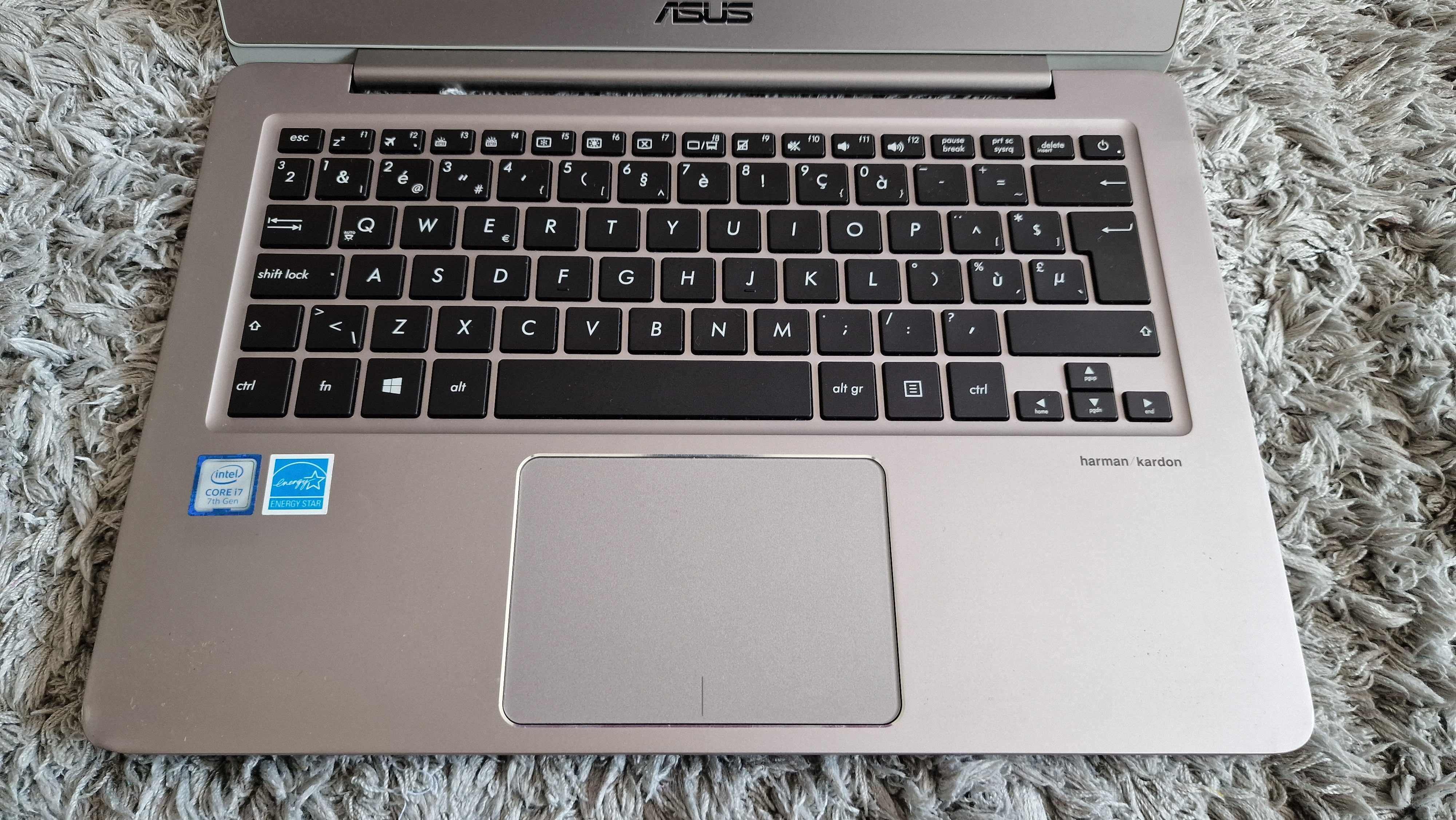 Laptop Asus ZenBook UX330U, UltraBook, 13,3" QHD, i7-7500U, 8GB