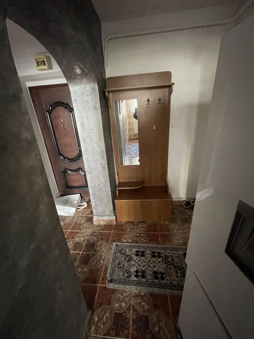 Inchiriez apartament