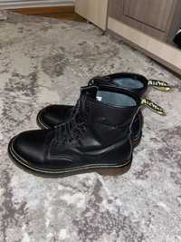 Vand Doc Martens, marime 42