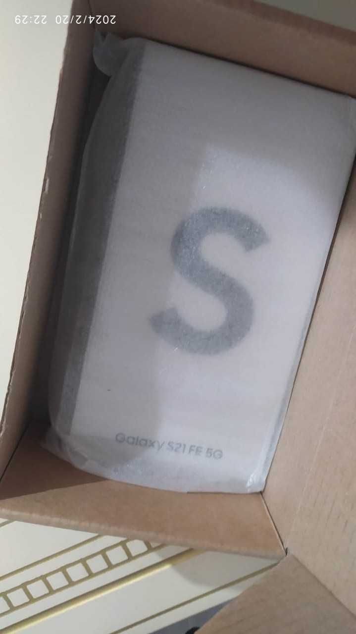 Флагман Samsung Galaxy S21 FE 5G 6/128GB новый запечатанный гарантия