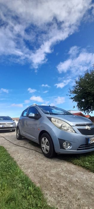 Vând Chevrolet Spark