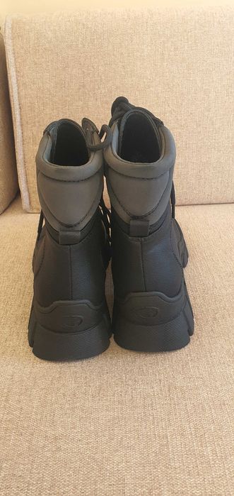 Боти Guess Hearly, нови, 39 номер