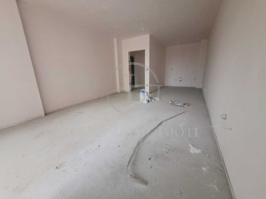 Продава се Тристаен апартамент в Пловдив, Кючук Париж - 101 кв.м за 1060 €/кв.м - Снимка #2