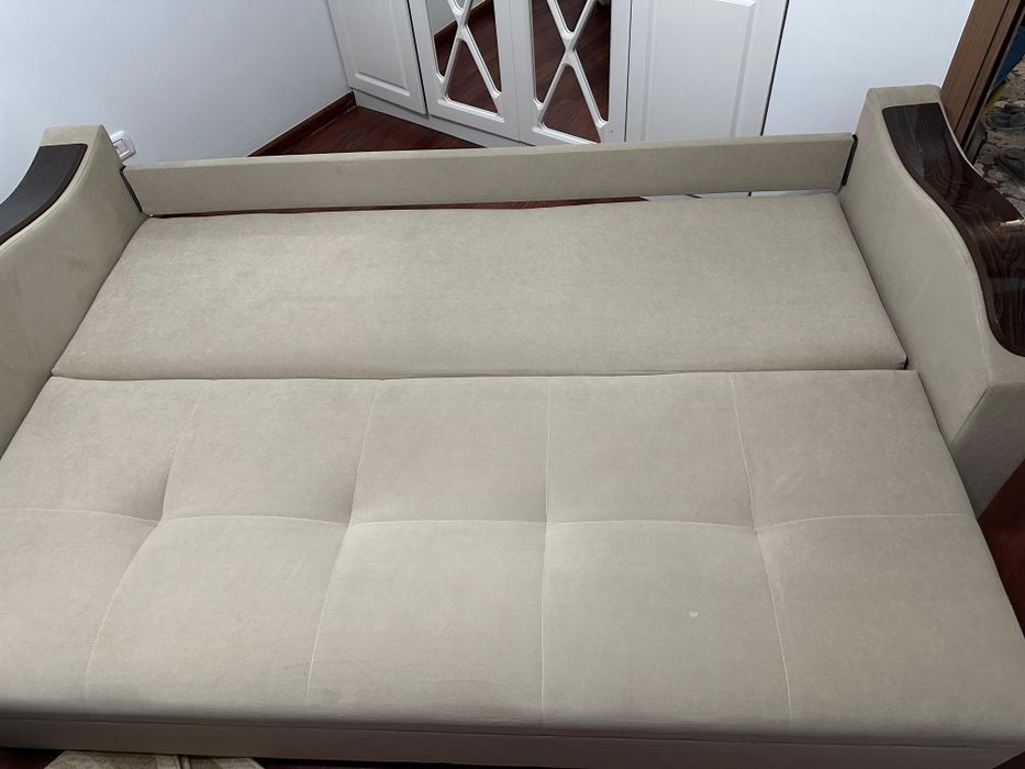 продам диван хороший вариант