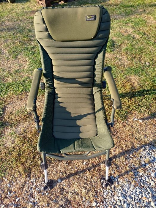 Scaun pescuit Carp Spirit Magnum Deluxe – confort maxim