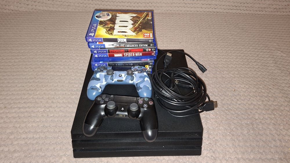 Vind ps4 PRO 1tb stare perfecta cu jocuri incluse