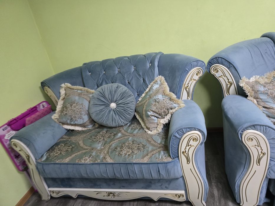 Диван кресло состояние отлично!Жағдайы өте жақсы