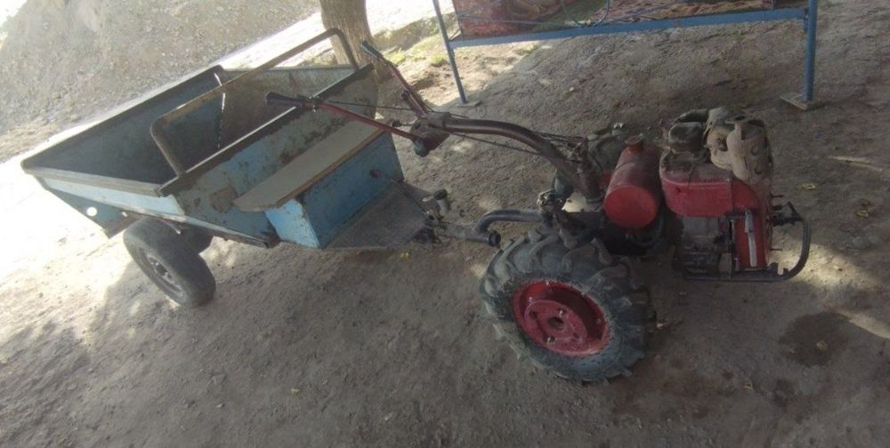 Motoblok sotiladi