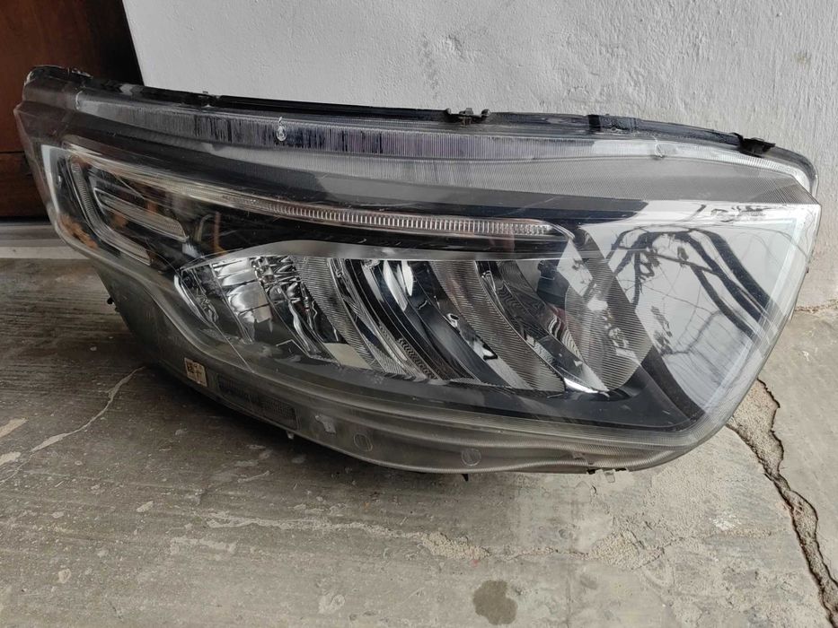 Фар Iveco Daily LED десен / Фар Ивеко Оригинален