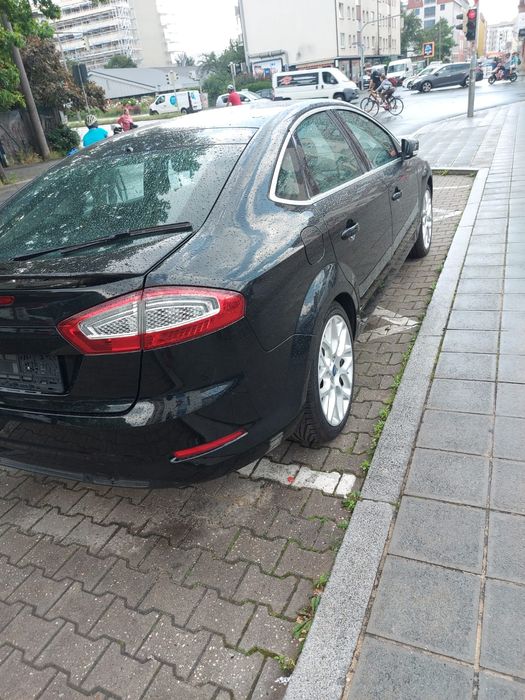 Vând FORD MONDEO an 2012