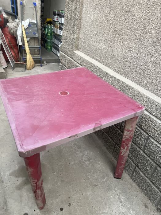 Стол пласмас. И деревяный