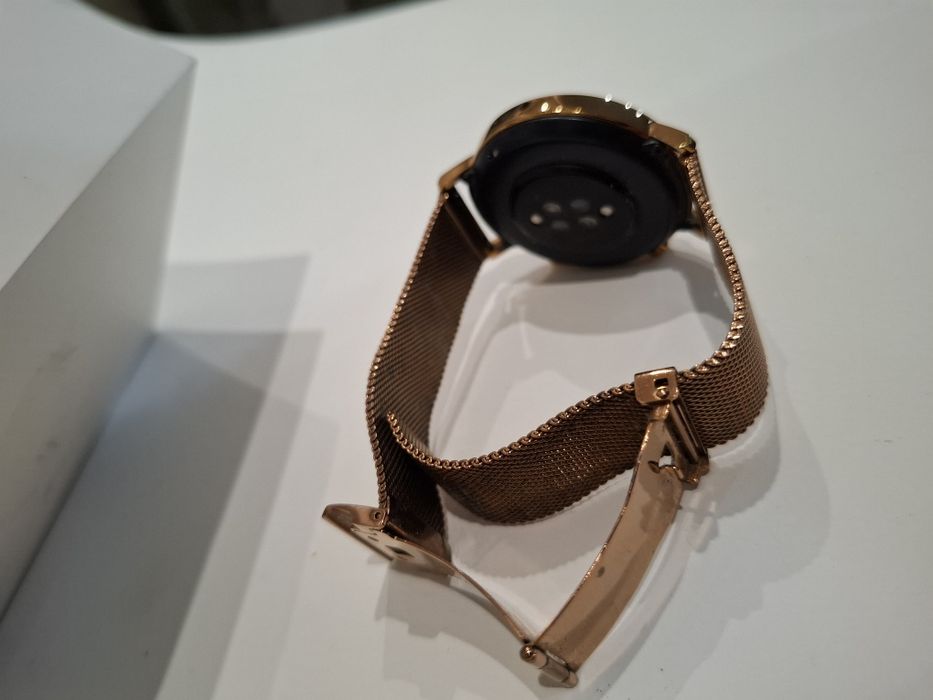 Huawei Watch GT 2 Gold 42mm – отлично състояние!
