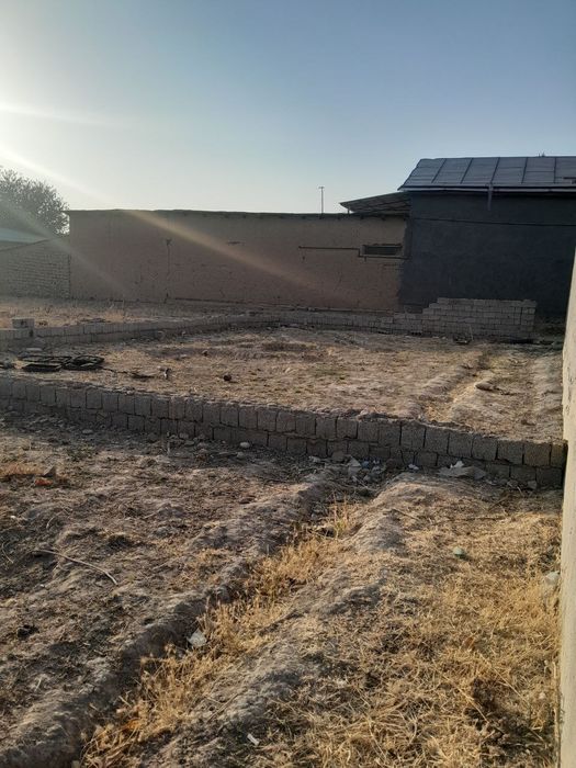 Тошкент ТУ.ташми  постидан.7 к м   50.йиликда жоелашган. 6.су́т .бу́лб