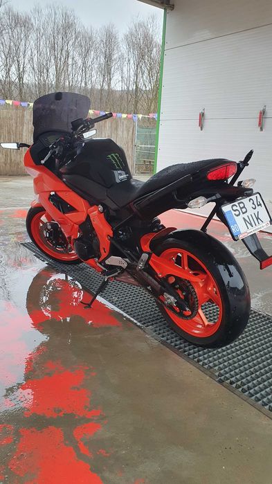 Kawasaki ER-6F  650cc