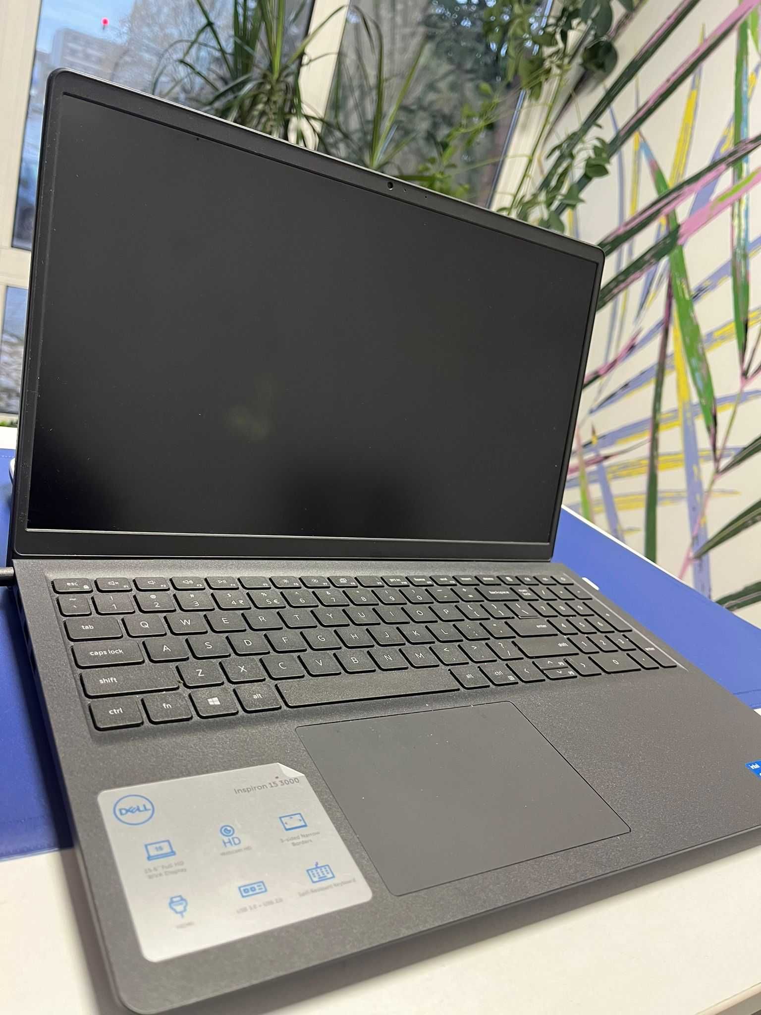 LAPTOP DELL Inspiron 3511