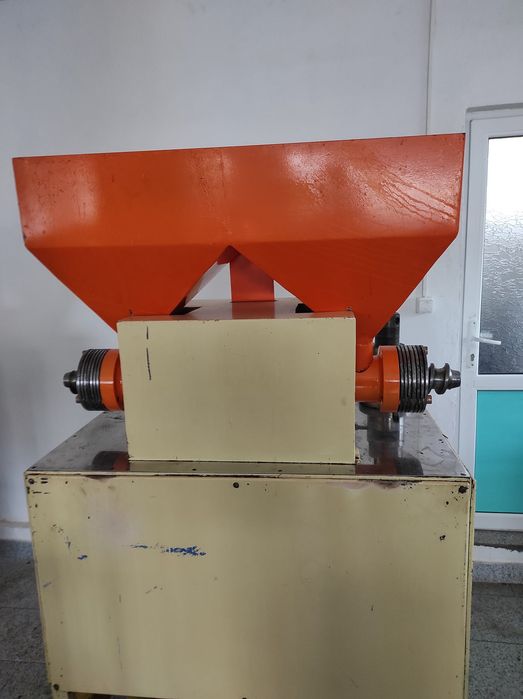 Presă de ulei la rece