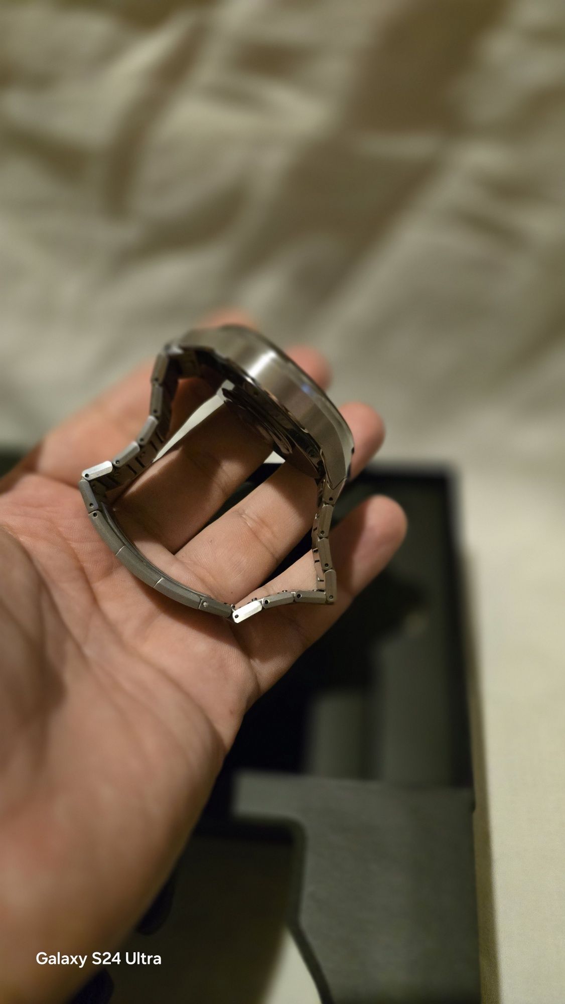Продавам Huawei Watch 4 pro Titanium