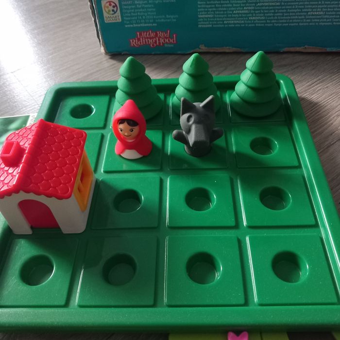 Joc SMART games scufita roșie