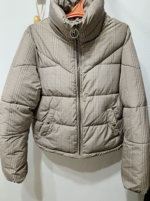 Куртка женская продаётся