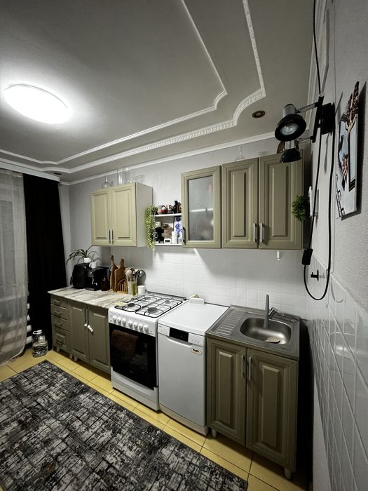 Срочно продам кухонный гарнитур