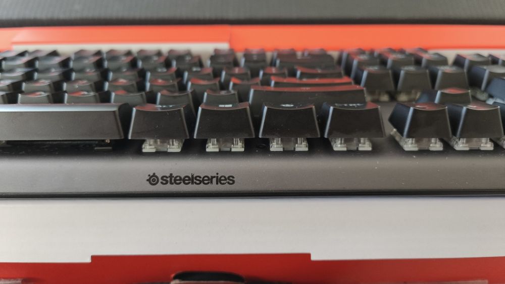 Steelseries Apex 5
