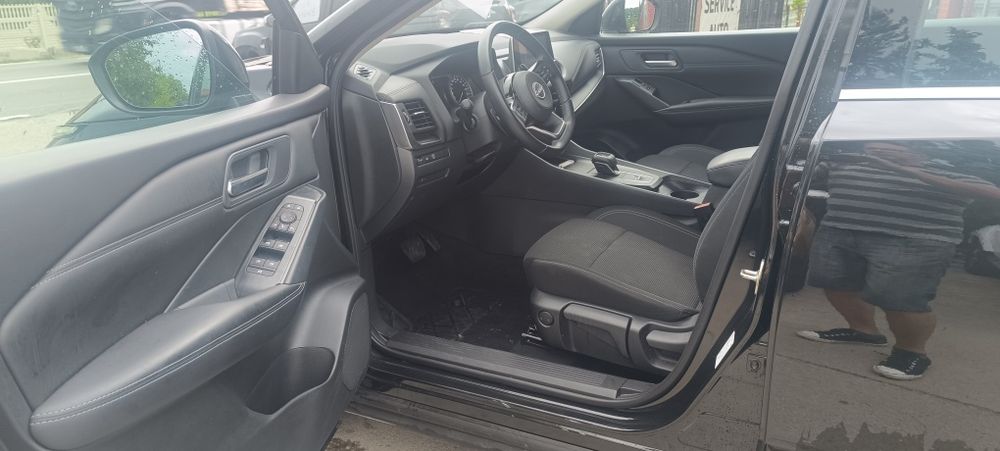 Qashqai 2023 ,Benzina si electric  ,41000 km ,TVA deductibil ,GARANTIE