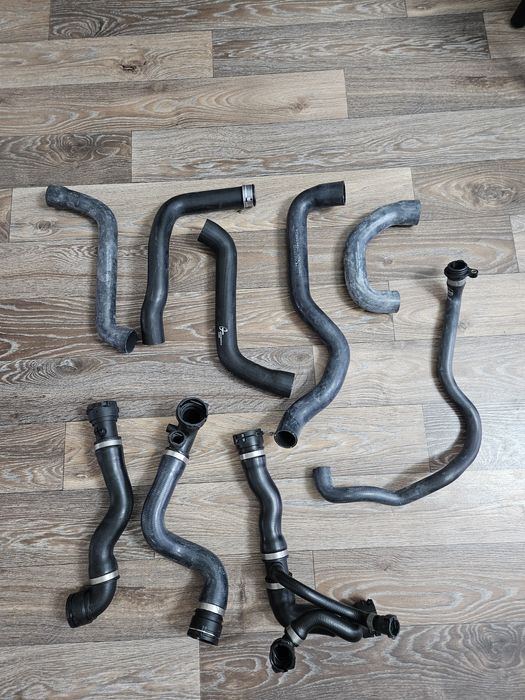 Патрубок радиатора