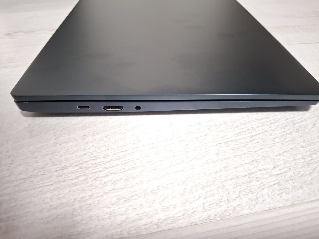 Ultrabook Lenovo IdeaPad 5 Touchscreen
— 15,6 IPS Touch