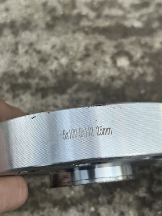 Фланци 5х112 5х100 25мм с болтове