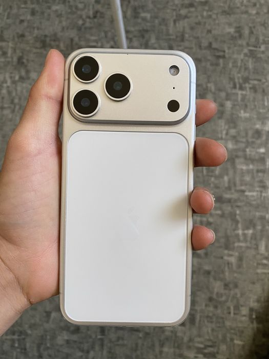 iPhone 17 pro max