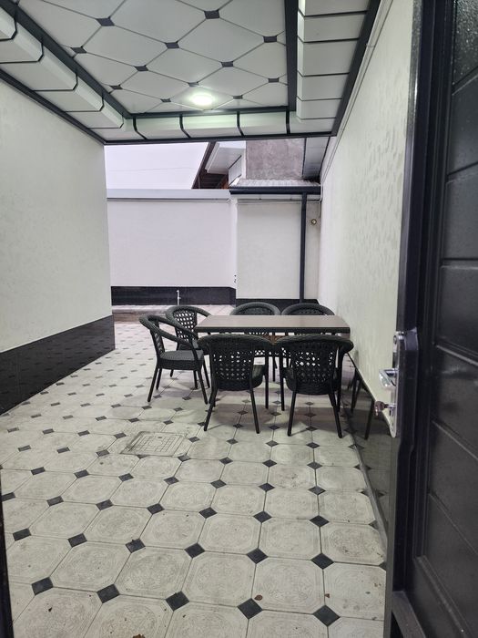 Зангиота зиёратгохни ёнида ховли сотилади!