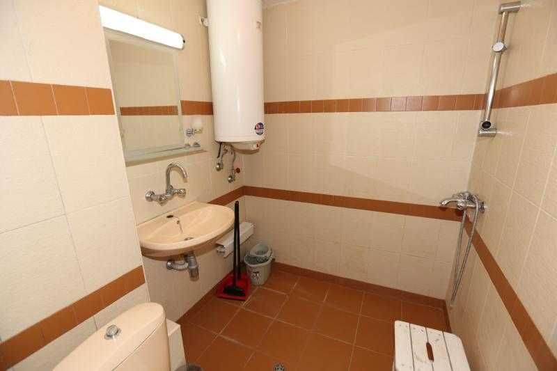 Топъл, светъл и просторен! Двустаен апартамент под наем в Центъра!