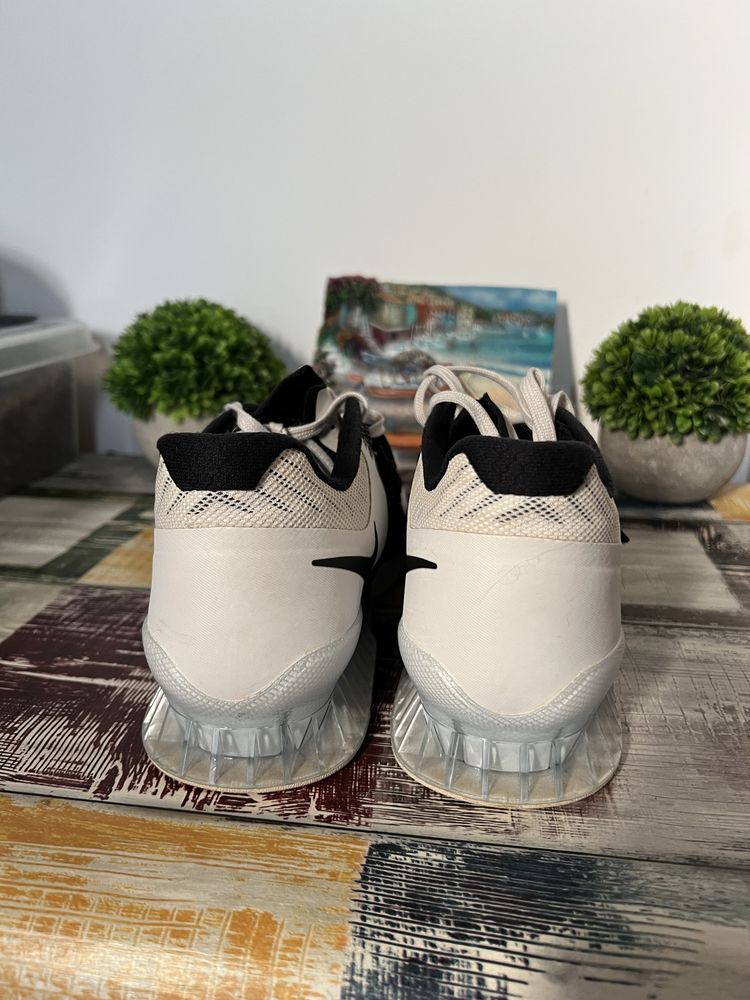 Nike Romaleos 3 marime 39