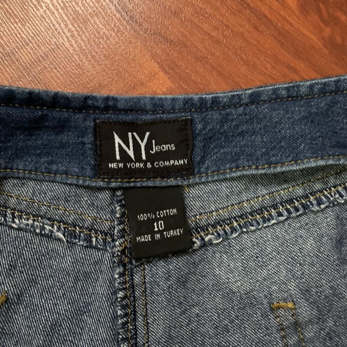 Blugi scurți cu talie inalta New York & Company