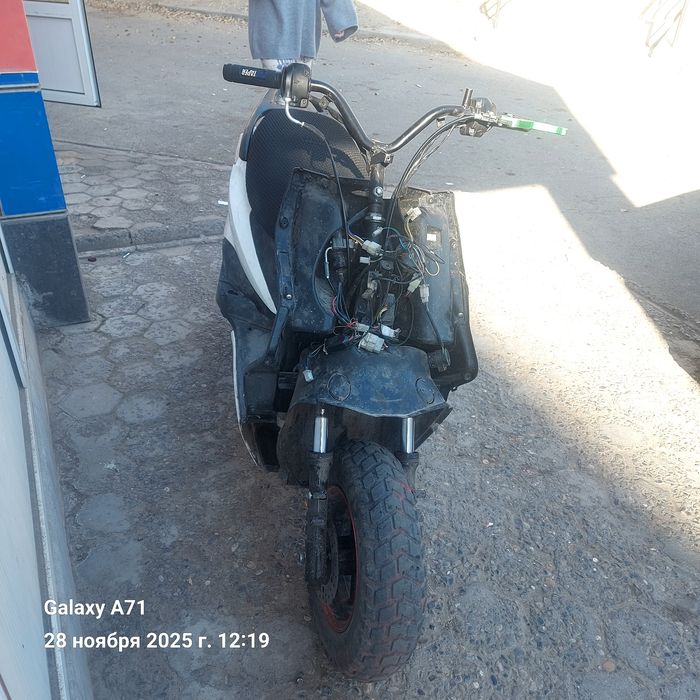 М8 мопет 165куб бенали