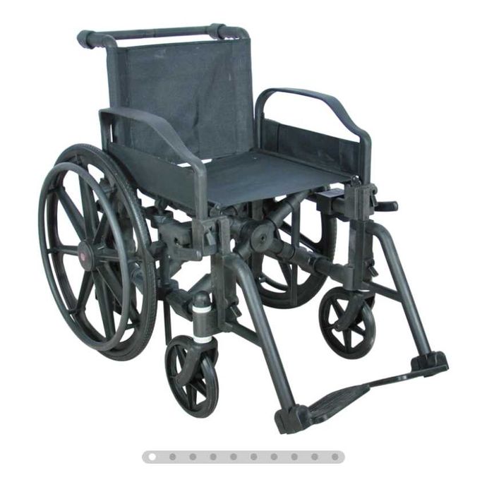 Продам инвалидную коляску.