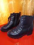 Botine cu toc scurt