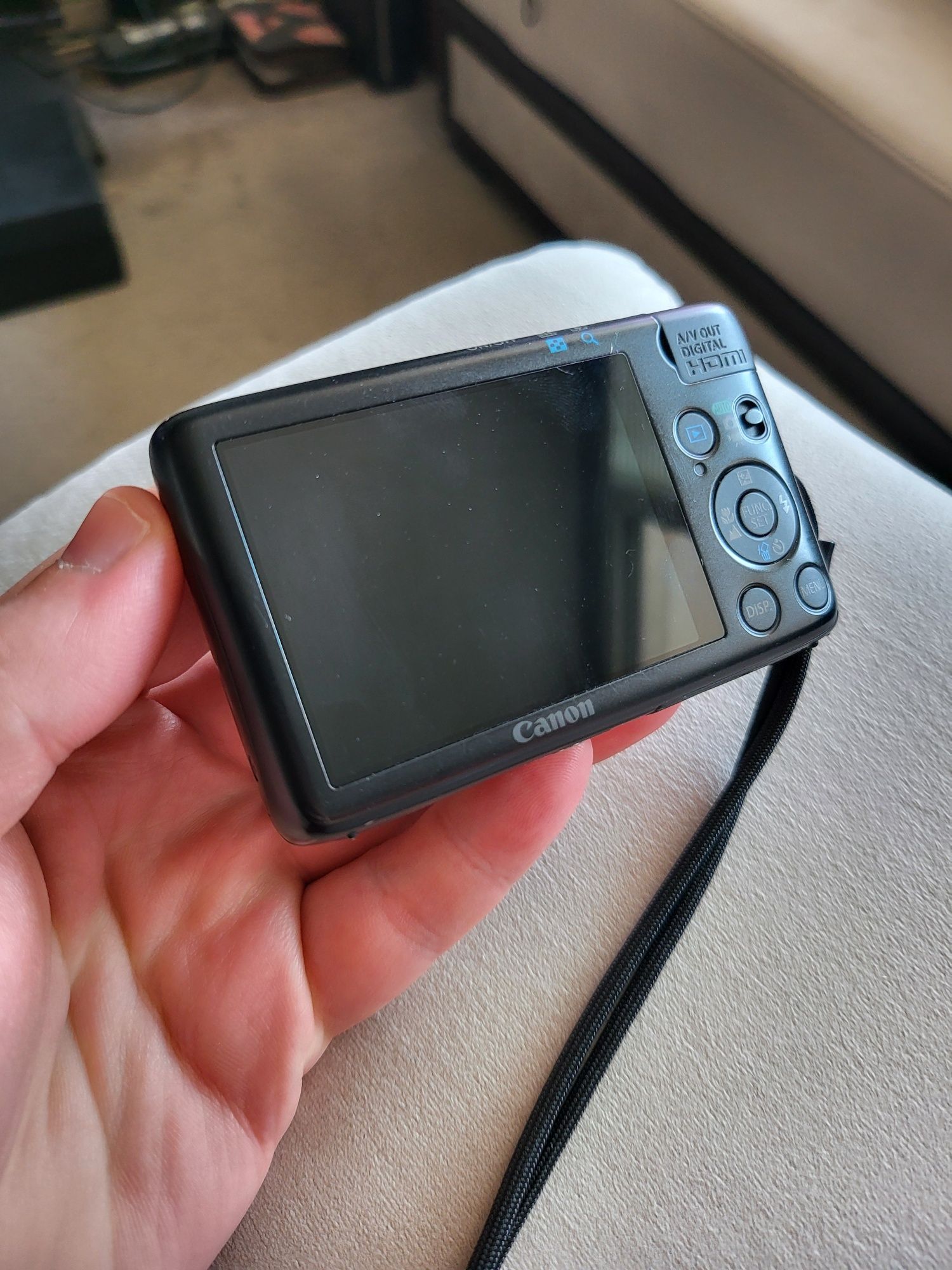 Canon Ixus 130 рядък и малък модел