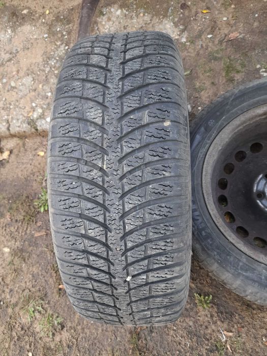Jante tablă cu anvelope de iarnă 205 55 R 16