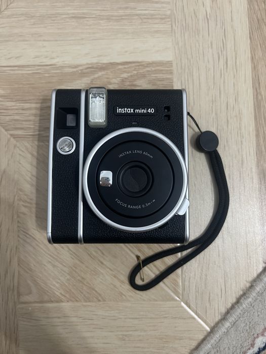 Камера instax mini 40