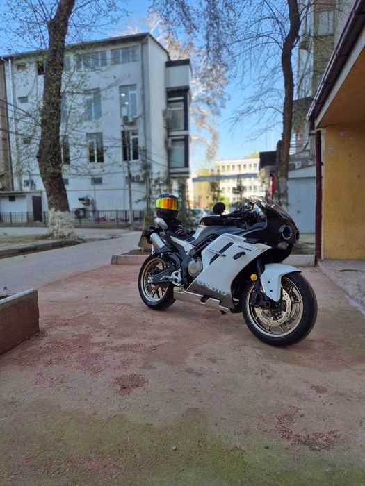 CF MOTO 500 SR VOOM / мотоцикл CF MOTO 500 SR VOOM