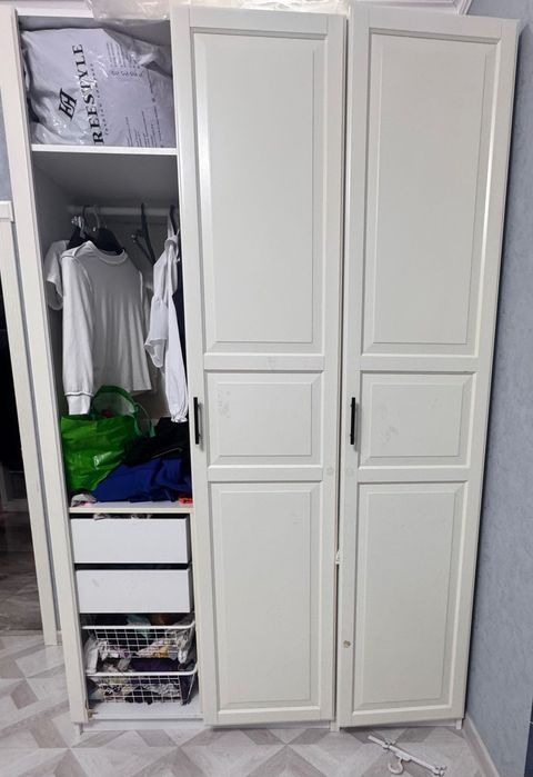 Продам шкаф с дефектом