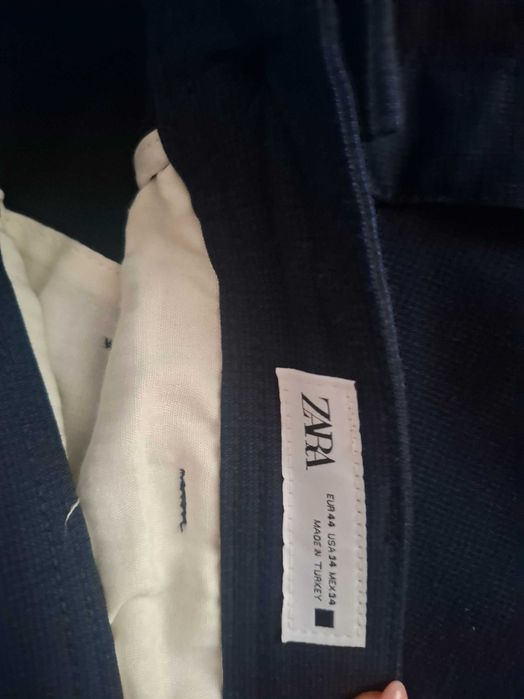 Pantaloni Zara nr 44 si cămașă Croop L bărbați .TRANSPORTUL GRATUIT