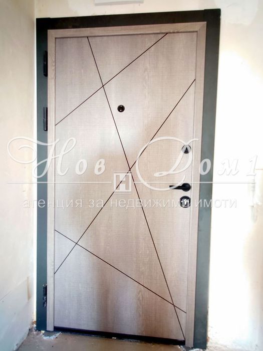 Продава се Двустаен апартамент в София, Люлин 10 - 70 кв.м за 2372 €/кв.м - Снимка #2