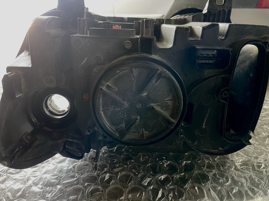 Bmw X3/X4 f25/f26 десен фар