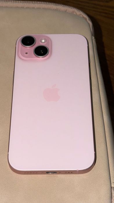 iPhone 15 128 gb PINK
