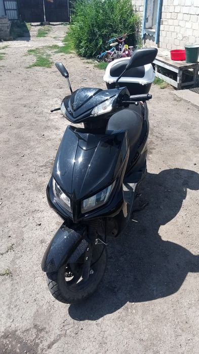 Скутер продам срочно
