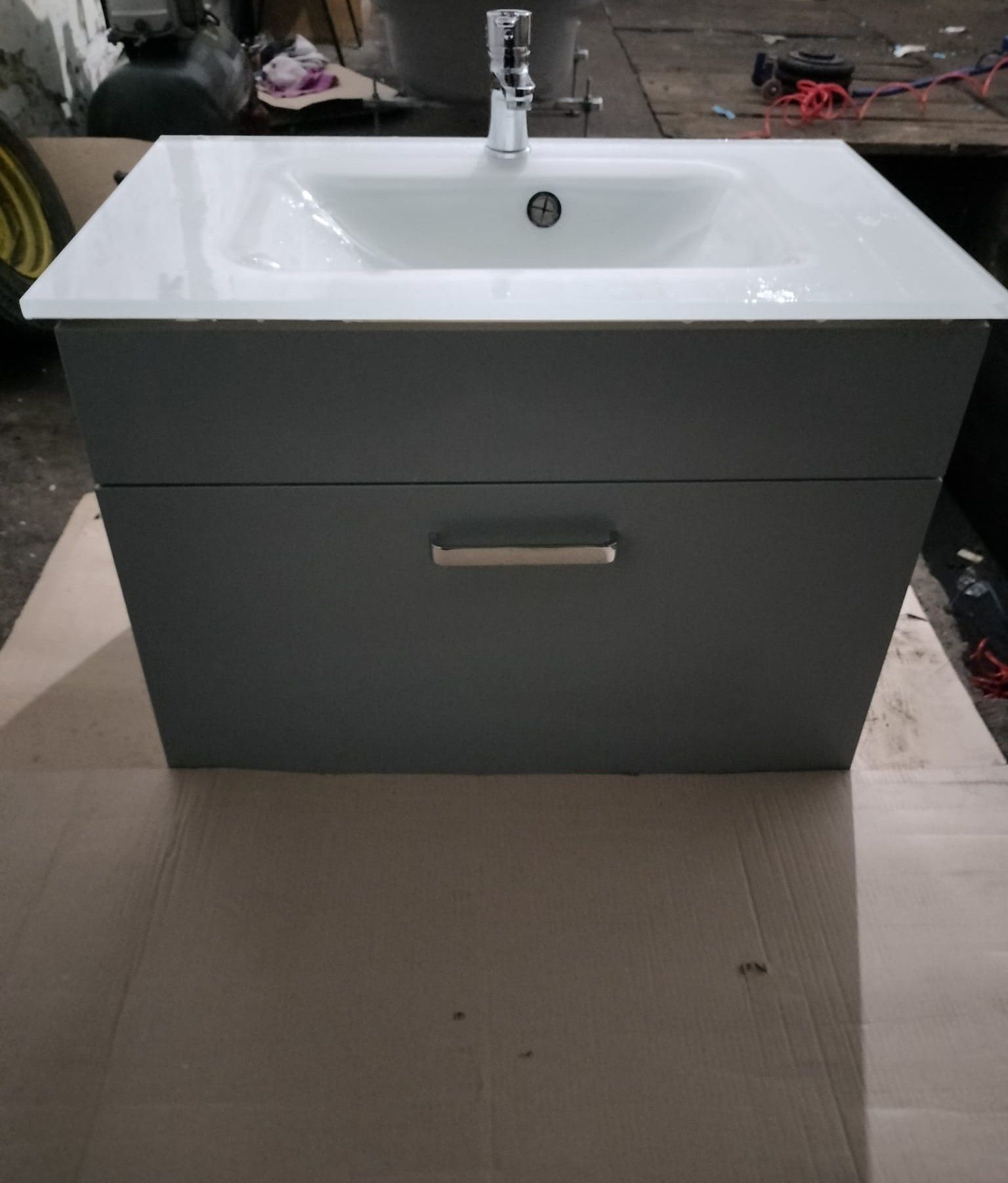 Vând mobilier baie