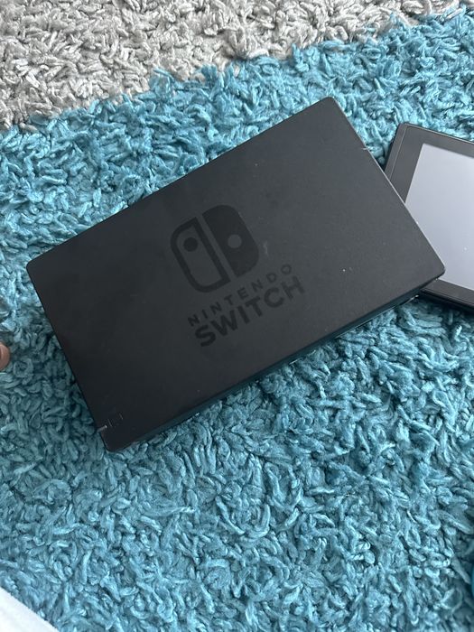Nintendo  Switch 1